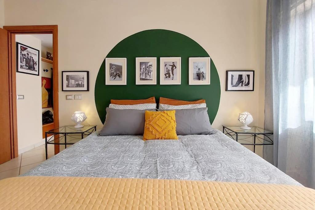 Relax Rome With 2 Balconies - 2 Bedroom Flat, 3Rd Floor With Lift, High Comfort, Quite, A Walk From Urban Train Station Gemelli And Metro A Stops Battistini & Cornelia Connecting To Center In 20 Minutes, 2 Steps From Bus Stop, Cycle Path, Groceries Roma Exterior foto