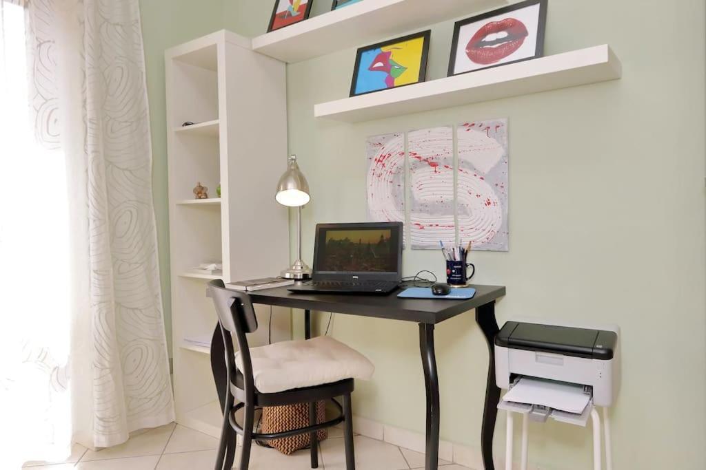 Relax Rome With 2 Balconies - 2 Bedroom Flat, 3Rd Floor With Lift, High Comfort, Quite, A Walk From Urban Train Station Gemelli And Metro A Stops Battistini & Cornelia Connecting To Center In 20 Minutes, 2 Steps From Bus Stop, Cycle Path, Groceries Roma Exterior foto